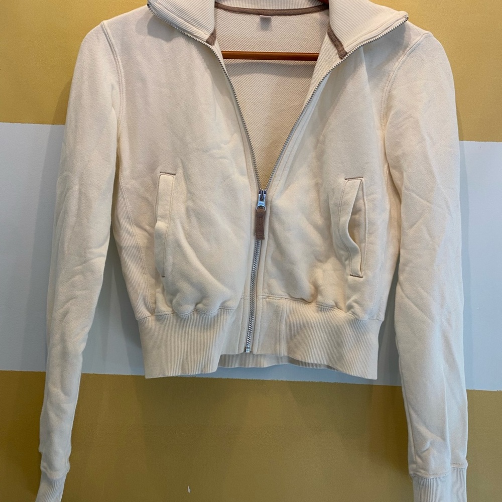 Uniqlo Cropped zippered jacket. - Picture 2 of 7